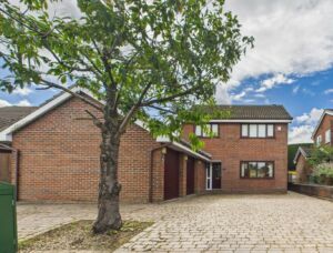 Boars Head Avenue, Standish WN6 OBH
