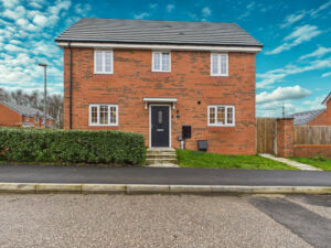 White Bridge Close, Standish, Wigan WN6 0FN