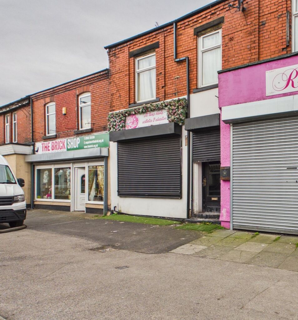 Gidlow Lane, Wigan WN6 7EA