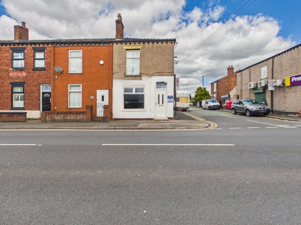 Atherton Road, Hindley, Wigan WN2 3EE