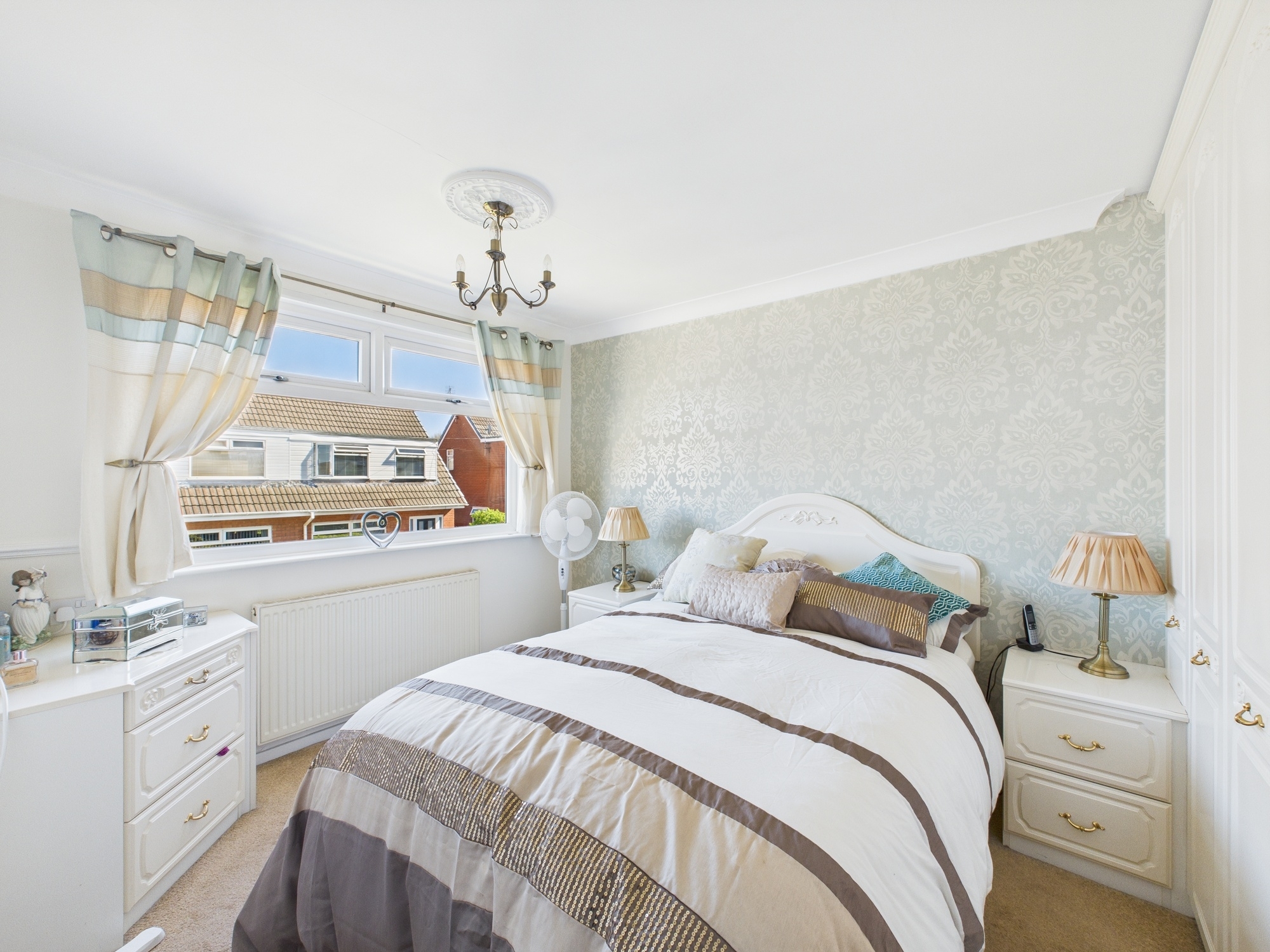 Rutter Green estate agents providing residential and commercial property sales, lettings, and property auction services.