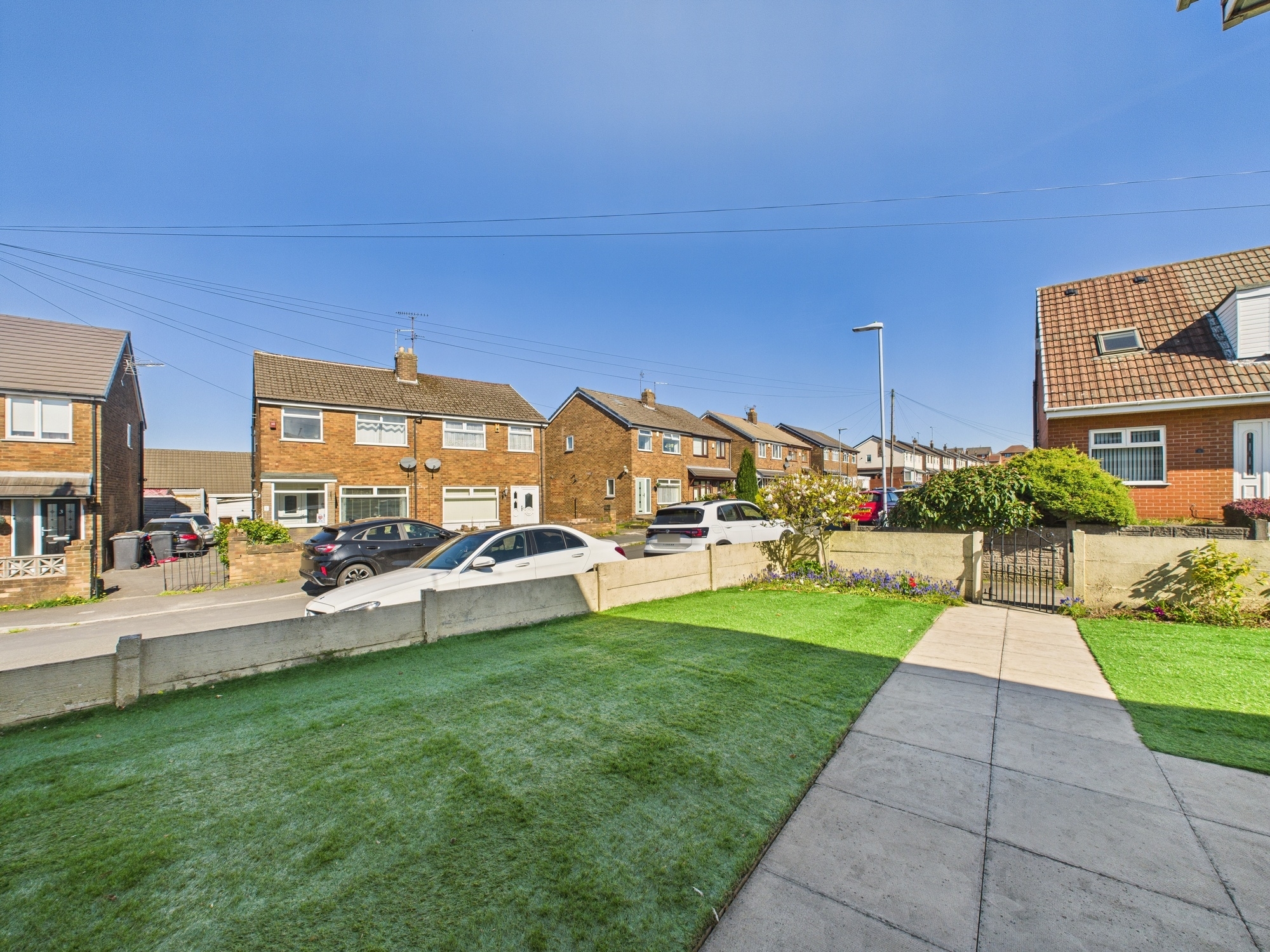 Rutter Green estate agents providing residential and commercial property sales, lettings, and property auction services.