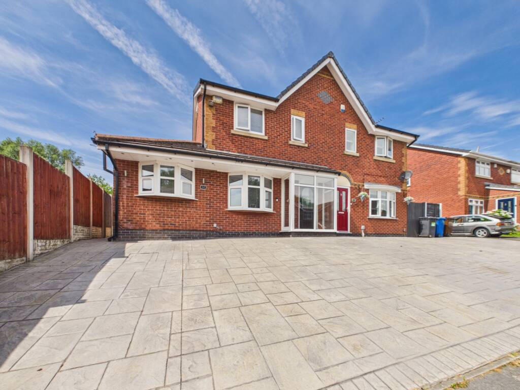 Kirkless Street, Ince, Wigan WN1 3JR