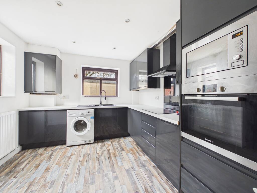 Wigan Road, Leigh WN7 5HQ