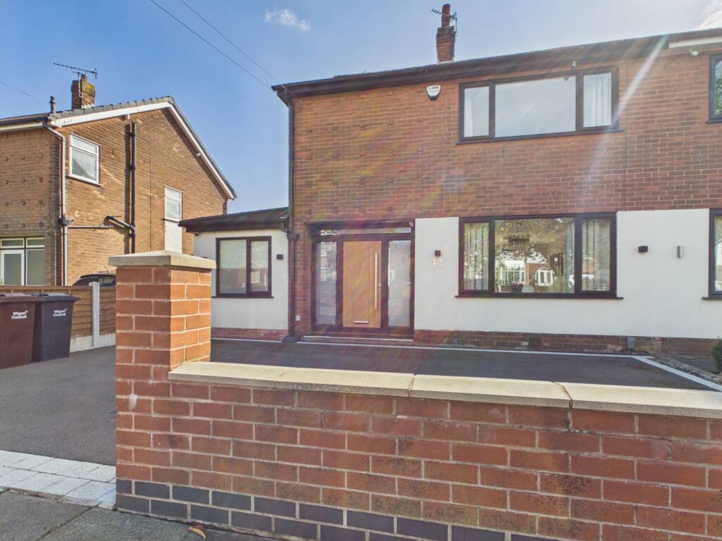 Spencer Road West, Wigan WN6 7HR