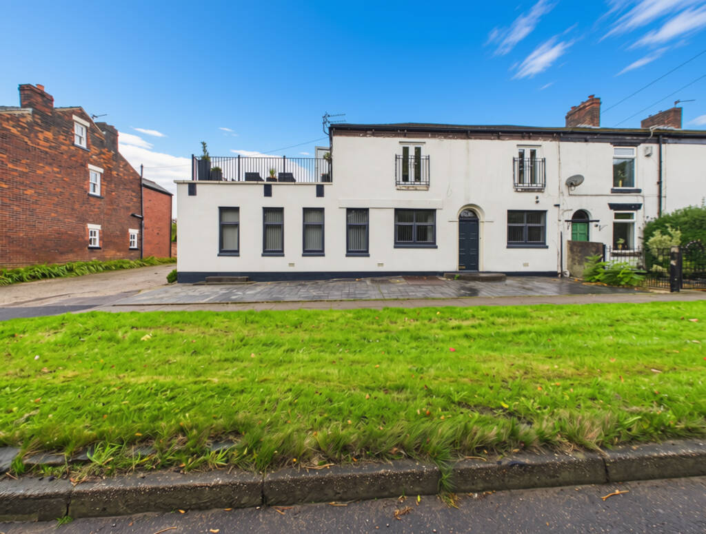 Lower Leigh Road, Westhoughton, Bolton BL5 2EH